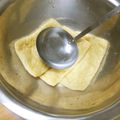 ネコかえる's cooksnap of when they made 水が飛ばない★お麩or油揚げの水切り方法.
