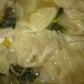 みきてぃぬん's cooksnap of when they made ツナで作った餃子で♪　水餃子鍋.