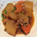 かえであん's cooksnap of when they made 豚ひき肉と大根の煮物 *無水鍋使用*.