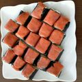 ヤスパパ's cooksnap of when they made おもてなし♪スモークサーモンロール寿司.