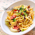 YUH♡ママ's cooksnap of when they made はくさいと塩昆布の焼きうどん.