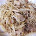 ☆ビガビガ☆'s cooksnap of when they made 超簡単！炒めるだけ！豚肉ともやし炒め！.