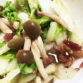 tanoyuki's cooksnap of when they made 白菜とツナ・しめじの酢の物♪.