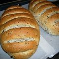 noufumama's cooksnap of when they made 全粒粉とゴマのミルクプチパン.