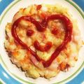 なつき☆ミ's cooksnap of when they made ☆食べ過ぎ注意♪餅ピザ☆パパ作.