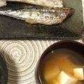 お気楽な嫁。's cooksnap of when they made 【母レシピ】フライパンで秋刀魚の塩焼き.