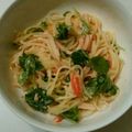 クック54UTH0☆'s cooksnap of when they made 三つ葉とカニカマの春雨サラダ.