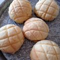 さちこ87's cooksnap of when they made ミニバターロールパンでメロンパン.