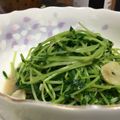 鏡月アセロラ's cooksnap of when they made たったの30秒！豆苗ニンニク炒め☆.