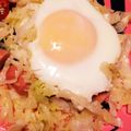yuri827's cooksnap of when they made 朝食にどうぞ☆目玉焼きキャベツ.