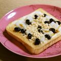 ガメコ's cooksnap of when they made 余ったお餅で♡黒蜜きなこ黒豆トースト！.