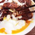 うぬぬん。's cooksnap of when they made 【超簡単】 ピリ辛温玉カルビ丼.
