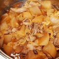 なめネコ's cooksnap of when they made 豚バラと大根と白菜のにんにく醤油煮込み.