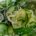 あやなや's cooksnap of when they made きゅうりとじゃこの酢の物.