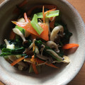 みっちょこれーと's cooksnap of when they made 小松菜、人参、きのこと油揚げの炒めもの♪.