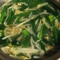 kokokuma's cooksnap of when they made モヤシとニラの味噌汁.