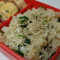 ひーゆーママ's cooksnap of when they made 小松菜とじゃこの和風チャーハン.