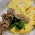quuumi0702's cooksnap of when they made 卵と小松菜の二色丼.
