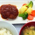 ♪よぅちゃん♪'s cooksnap of when they made ♡我が家のハンバーグとハンバーグソース♡.