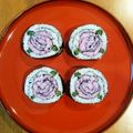 atat16's cooksnap of when they made ひな祭りに簡単♪ バラの 飾り巻き寿司　.