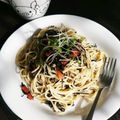ゆかゆか０６'s cooksnap of when they made リメイク♪ひじきの煮物の梅しそパスタ.