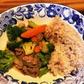まろ1408's cooksnap of when they made ブロッコリーと牛肉のあんかけご飯。.