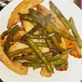 しょすけ's cooksnap of when they made すぐできる!モロッコいんげと丸天の煮物～.