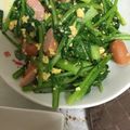 ＊アキラ先輩＊'s cooksnap of when they made 小松菜とウインナーの炒り卵☆ポン酢炒め.