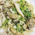 2525Yoshi☆'s cooksnap of when they made 簡単！牡蠣とシメジのガリバタワイン蒸し！.