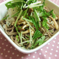 sakuraままちん's cooksnap of when they made 温つゆジャーっと！炒めきのこのみぞれ蕎麦.