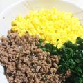 ぷぎぷぎブタ's cooksnap of when they made 三色彩豚そぼろ丼◆ほろほろ優しい.