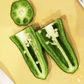 いるかくゆら's cooksnap of when they made 種が飛び散らない！ピーマンの切り方.