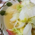 agak's cooksnap of when they made 手羽元・白菜のとろとろのにんにく入スープ.