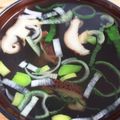 ∞らら∞'s cooksnap of when they made 超シンプル☆干し椎茸のお吸い物☆.