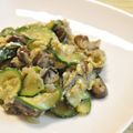 momosukekan's cooksnap of when they made スペイン家庭料理ズッキーニとナスの卵とじ.