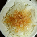 もりのりころ's cooksnap of when they made 【使いきり】玉ねぎのおかか和え.