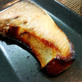 リぃコぴな's cooksnap of when they made 簡単◆ブリのしょう油漬け焼き.