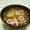 赤い電話's cooksnap of when they made 簡単！キャベツとちくわのお味噌汁.