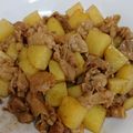 陽真mama's cooksnap of when they made 簡単☆こってり豚バラポテト☆すき焼き味.