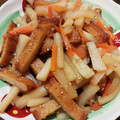 よぴ★'s cooksnap of when they made 大根とさつま揚げの油いため～♪.