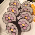 かおっちゃんぷー's cooksnap of when they made 簡単♪梅の花巻き寿司.