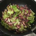 gomadachs's cooksnap of when they made ゲソときゃべつのガーリックバター炒め.