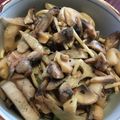 はなちー亭's cooksnap of when they made 甘辛鶏とごぼう、三つ葉のスパゲティ.