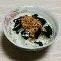 アクセル☆'s cooksnap of when they made ツナの食べるラー油和えおにぎり.