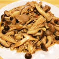 碧乃ママ☆'s cooksnap of when they made シャキ旨～！簡単キノコたっぷり梅肉炒め☆.