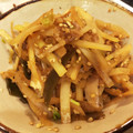kawaramono's cooksnap of when they made 捨てないで‼大根皮と出汁ガラ昆布の金平♪.