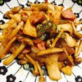 ｙｕｒｉｐｐｐ's cooksnap of when they made 簡単！キノコと玉ねぎのボリューム炒め！！.