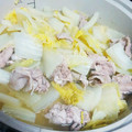 J_son's cooksnap of when they made たっぷり白菜の酒蒸し鍋.