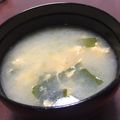 anemonenan's cooksnap of when they made 玉子とワカメのスープ.
