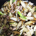 ★3児MAMA★'s cooksnap of when they made 豚とごぼうの炒め煮.